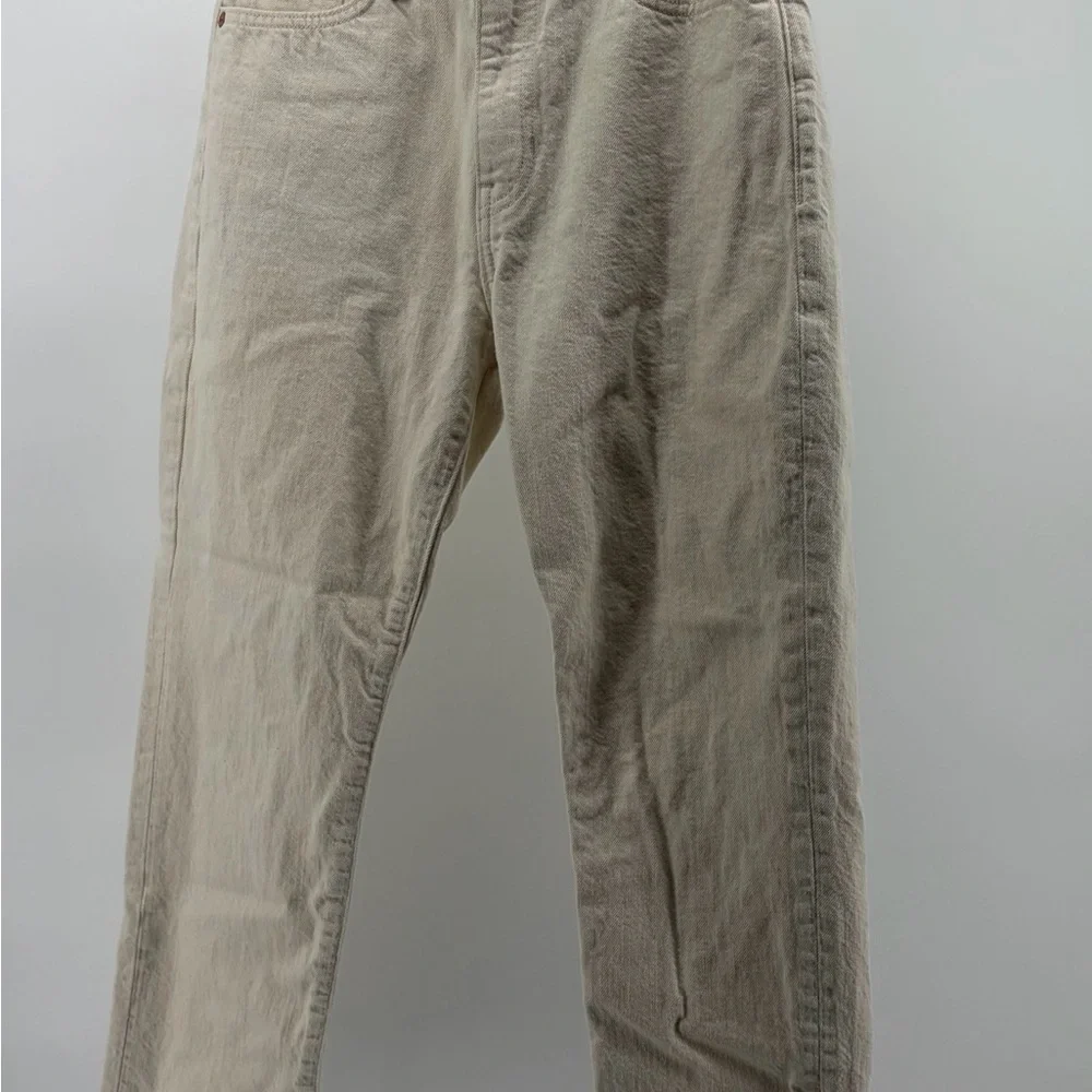 Banana Republic Women's High Rise Straight Size 27, Oatmeal Denim‎